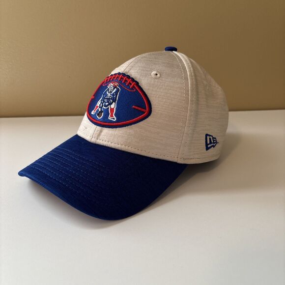 New England Patriots Men New ERA Size S/M Historic Sideline 39Thirty Hat NWOT - Picture 1 of 11